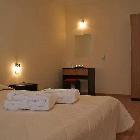 Sunrise Club Apart 3*